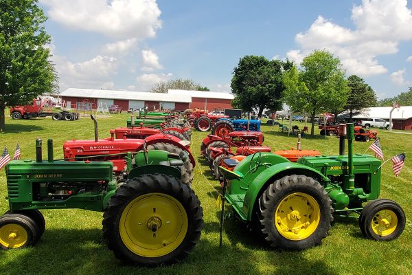 pfrv gallery tractor show flea market 20
